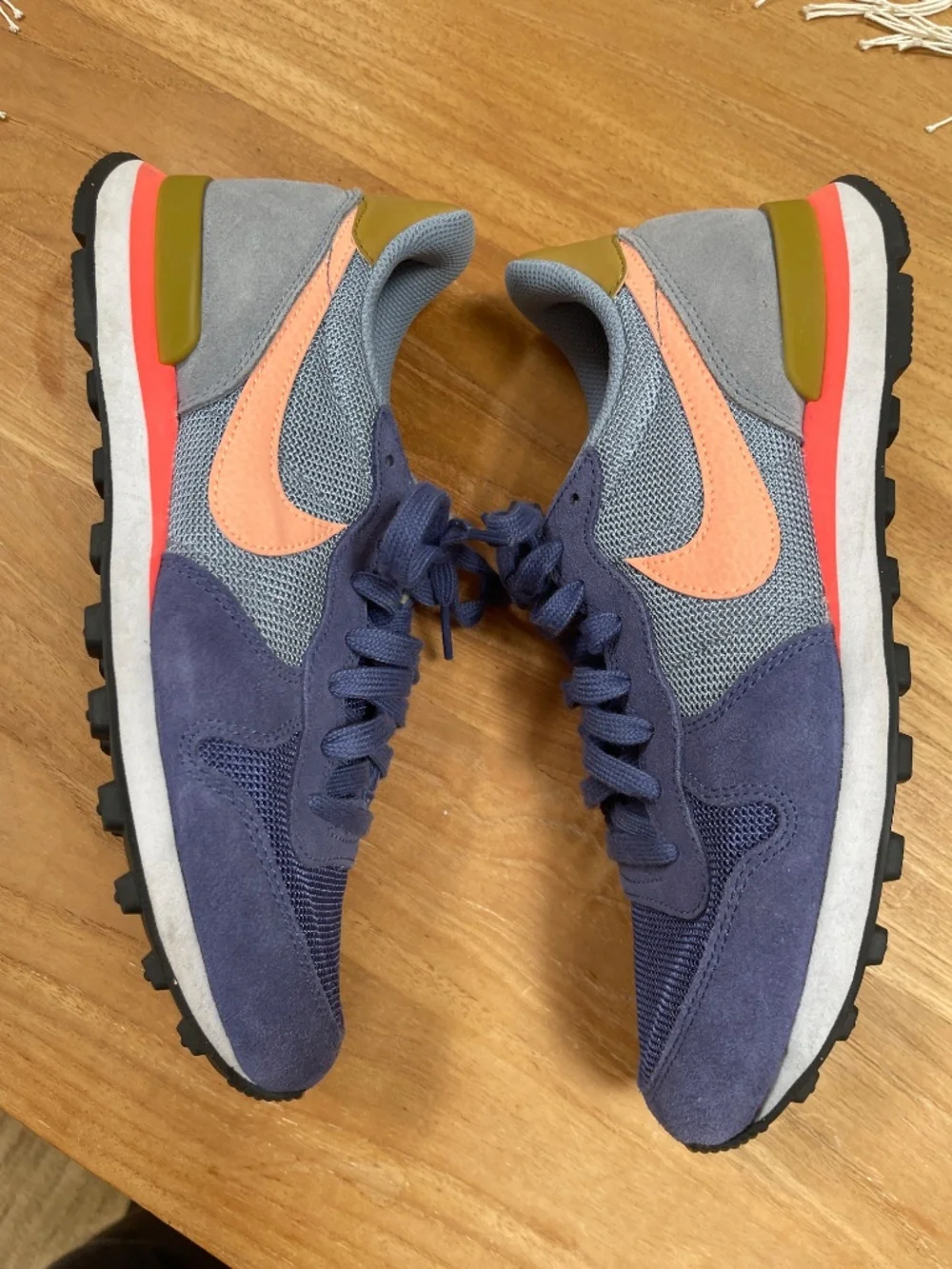 Nike retro